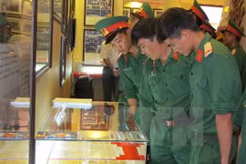 Exponen evidencias sobre soberanía de Vietnam en Truong Sa y Hoang Sa