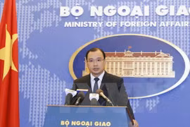 Apertura de ruta aérea de China a Hoang Sa viola la soberanía de Vietnam