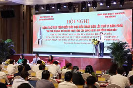 El presidente de la Asamblea Nacional de Vietnam, Tran Thanh Man, habla en la conferencia. (Fuente: VNA)
