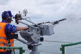Guardia Costera de Vietnam realiza ejercicio en el mar 