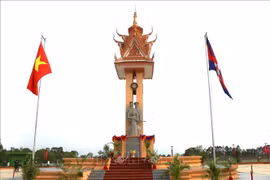 Monumento de la amistad Vietnam-Camboya en la provincia camboyana de Svay Rieng. (Foto: VNA)