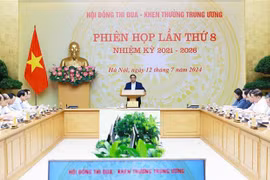 El primer ministro de Vietnam, Pham Minh Chinh, preside la octava reunión del Consejo Central de Emulación y Recompensa. (Foto: VNA)