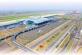 Terminal internacional del aeropuerto de Noi Bai por atender 15 millones de pasajeros