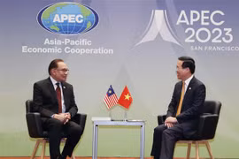 Presidente de Vietnam conversa con primer ministro de Malasia
