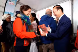 Festival Manifesta en Bélgica rinde homenaje al Presidente Ho Chi Minh