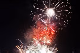 Inauguran Festival Internacional de Fuegos Artificiales de Da Nang - DIFF 2024
