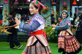 Jóvenes impulsan el boom del turismo cultural en Vietnam