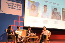 Jóvenes vietnamitas debaten sobre trabajo decente y crecimiento económico