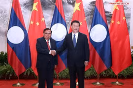 Laos y China buscan profundizar vínculos multisectoriales