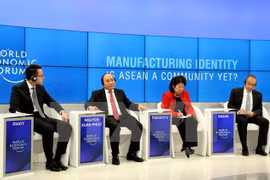 Premier de Vietnam concluye su participación en FEM 2017 con resultados importantes 