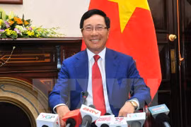 Vietnam persiste en la política exterior de autodeterminación, dice vicepremier 
