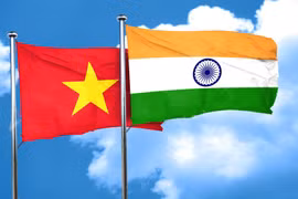 Efectúan campamento de intercambio entre pintores Vietnam - India