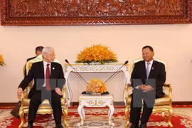 Máximo dirigente político de Vietnam se reúne con presidente del Senado camboyano
