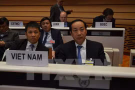 Vietnam se esfuerza por mejorar sistema de transporte por carretera