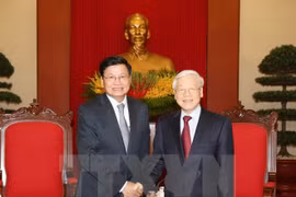 Líder partidista de Vietnam propone orientaciones de cooperación con Laos 