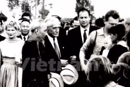 Destacan gran imagen del Presidente Ho Chi Minh en Rumania 