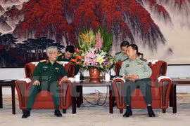 Altos funcionarios militares de Vietnam y China se reúnen en Beijing