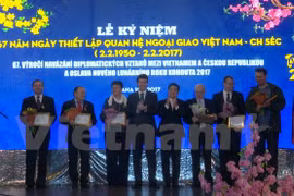 Conmemoran establecimiento de lazos Vietnam-República Checa
