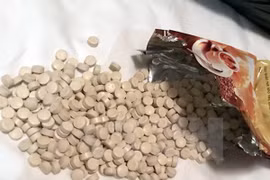 Policía de Thanh Hoa arresta a un narcotraficante con mil 200 pastillas de drogas sintéticas