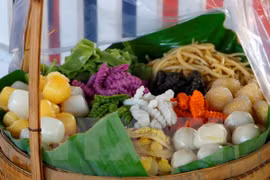 Vietnam enaltece quintaesencia de gastronomía tradicional de región sureña
