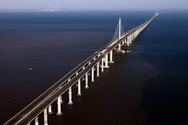 Finalizan en Vietnam instalación del puente sobre el mar más largo del Sudeste Asiático