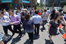 Singapur aumenta el seguro de accidentes personales de trabajadores extranjeros