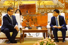 Seychelles ayuda a Hanoi a construir planta de tratamiento de residuos de gasificación