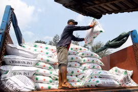 Vietnam registra déficit comercial de 2,7 mil millones de dólares en cinco meses