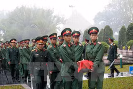  Celebran en provincia vietnamita ceremonia de entierro de mártires caídos en Laos 
