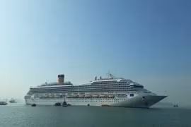 Inauguran nueva ruta de cruceros entre localidades vietnamita de Quang Ninh y china de Fujian