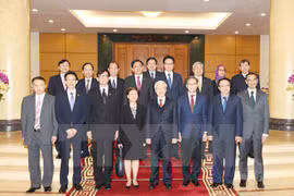 Líder partidista recibe a representantes diplomáticos de países miembros de ASEAN 
