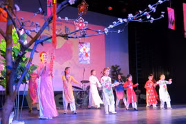 Vietnamitas en Francia saludan mayor fiesta tradicional