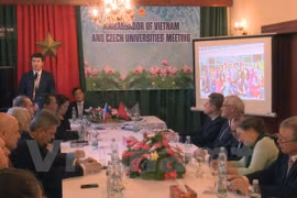 Vietnam y República Checa revisan cooperación educativa