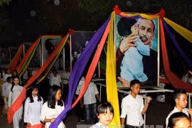Conmemoran en Vietnam natalicio del Presidente Ho Chi Minh