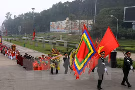 Ceremonia de ofrendas de incienso celebrada en honor de los Reyes Hung