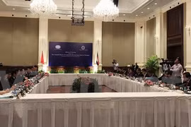 Vietnam y Camboya viabilizan cooperación en el sector bancario