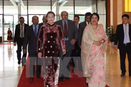 Presidenta de Bangladesh concluye visita oficial a Vietnam 