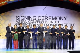 Premier vietnamita concluye su participación en XXXI Cumbre de ASEAN