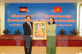 Autoridades de Can Tho y de Camboya trabajan sobre asuntos religiosos