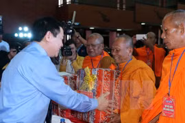 Felicitan en Vietnam a los khmeres por su fiesta de Año Nuevo