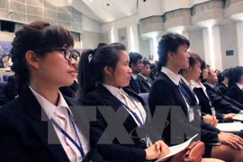 Gobierno japonés prolonga tiempo de trabajo para enfermeros extranjeros