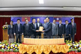Publican primer volumen de Obras Completas de Ho Chi Minh en idioma laosiano