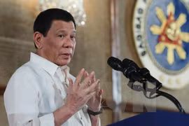 Presidente filipino cancela conversaciones de paz con NPA