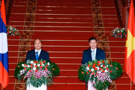 Vietnam y Laos decididos a promover relaciones de amistad y solidaridad