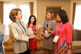 Celebran en Vietnam diálogo público-privado del APEC sobre mujer y economía
