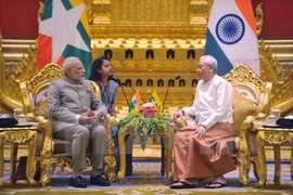 Premier de India visita Myanmar