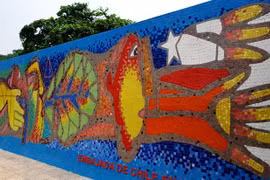 Chile incorpora una pintura al Mural Mosaico Cerámico de Hanoi en su Día Nacional