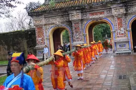 Celebran rito milenario en ocasión del Tet en ciudadela imperial de Hue