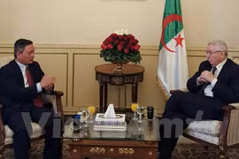 Argelia interesado en intensificar nexos legislativos con Vietnam
