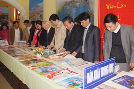 Celebran en localidades vietnamitas Festival Primaveral de la Prensa 